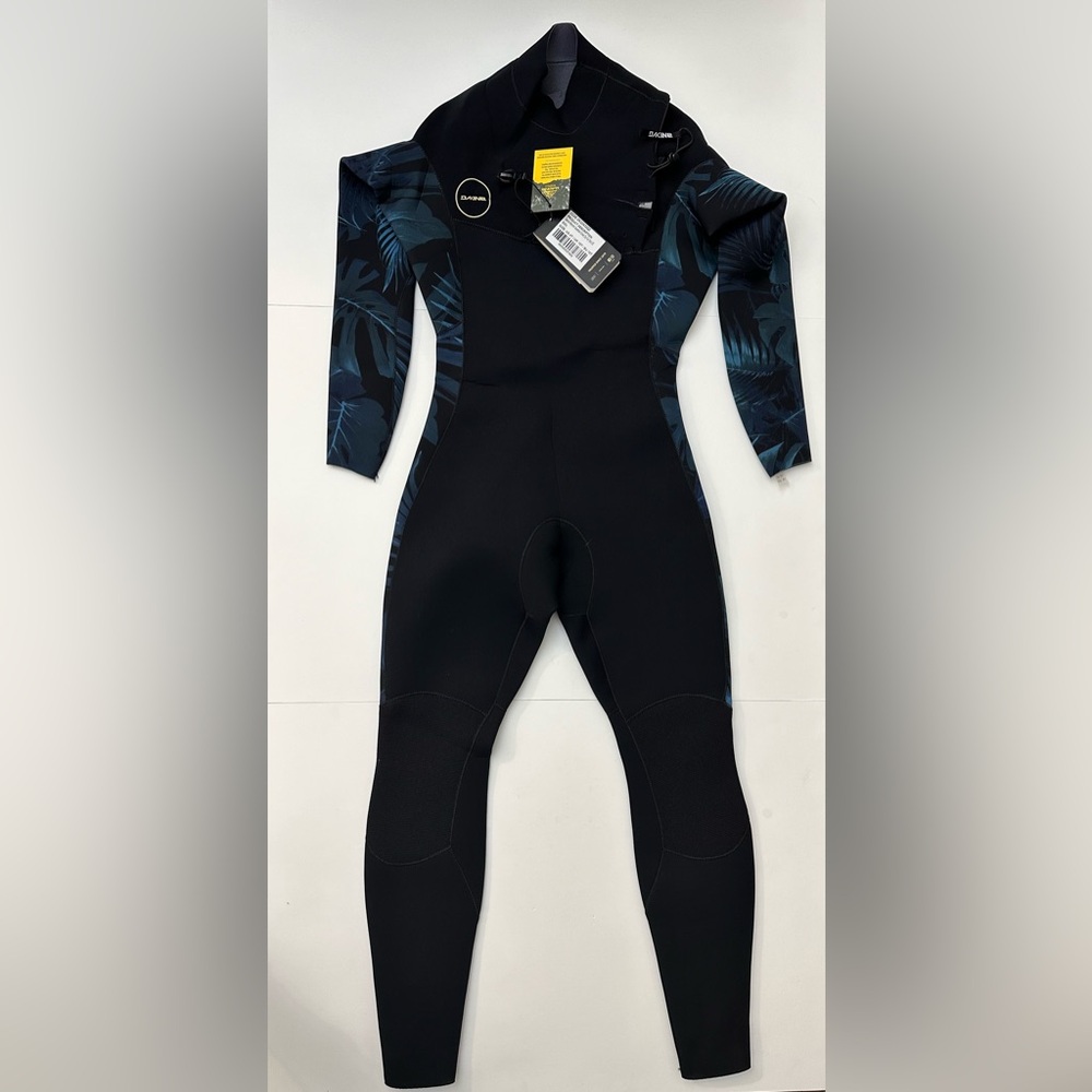 Dakine Quantum Chest Zip Full Suit 3/2 Long Sleeve Wetsuit Women Size 4T Black